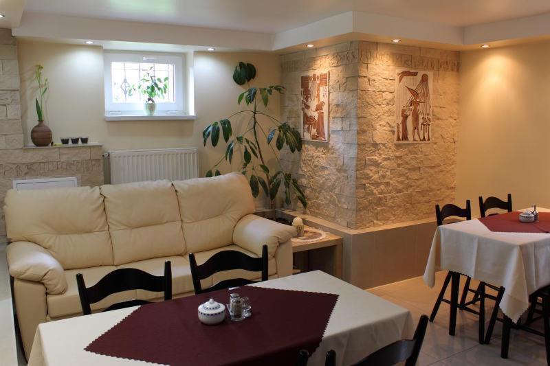 Hotelik Villa Legnica Exterior photo